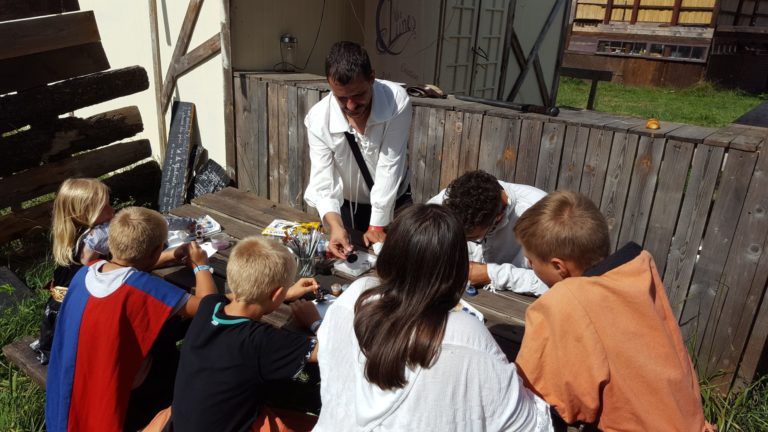 Atelier peinture sur figurine